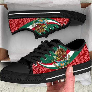 Mexico Low Top Shoes Mexico Coat Of Arms With Aztec Patterns RLT13