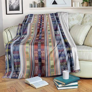 Lamba Mpanjaka Malagasy Traditional Pattern Blanket LT15
