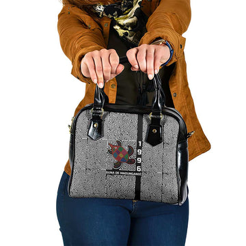 Indigenous Regions of Panama Guna de Madungandí Shoulder Handbag with Colorful Turtle and Black White Geometric Pattern TS04
