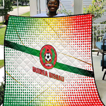 Guinea Bissau Quilt White Green Red Gradient TS04
