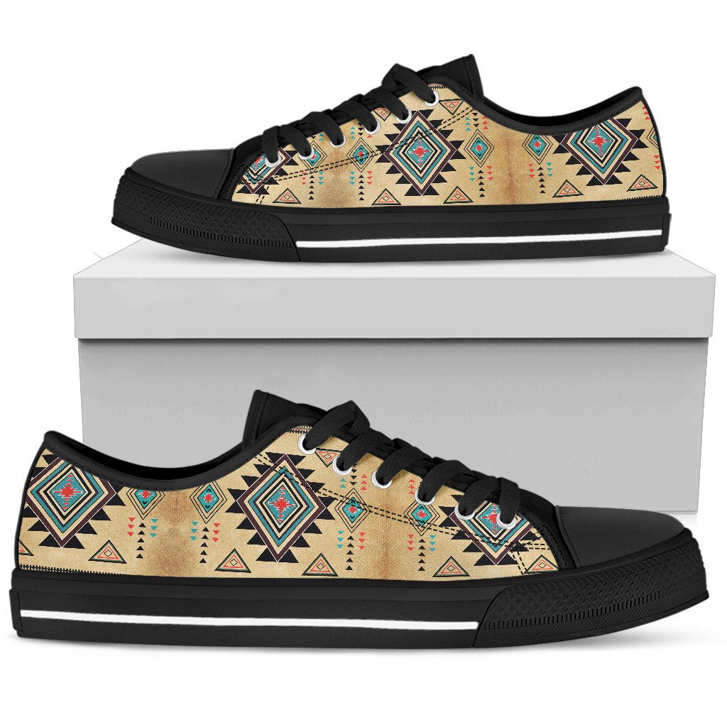 Geometric United Tribe Symbol Native American Pride Low Top Shoes LT10