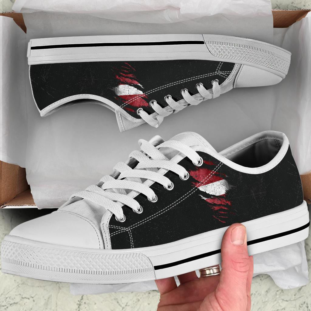 Latvia In Me Low Top Shoes - Special Grunge Style RLT6
