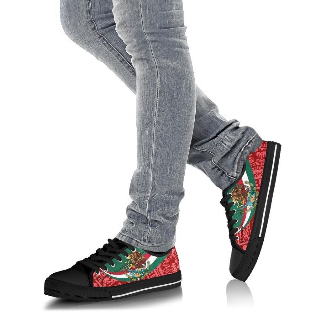 Mexico Low Top Shoes Mexico Coat Of Arms With Aztec Patterns RLT13