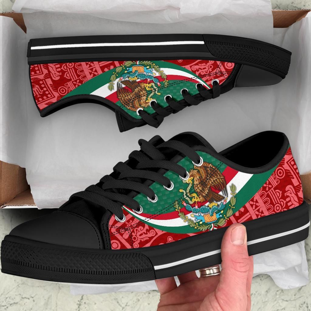 Mexico Low Top Shoes Mexico Coat Of Arms With Aztec Patterns RLT13