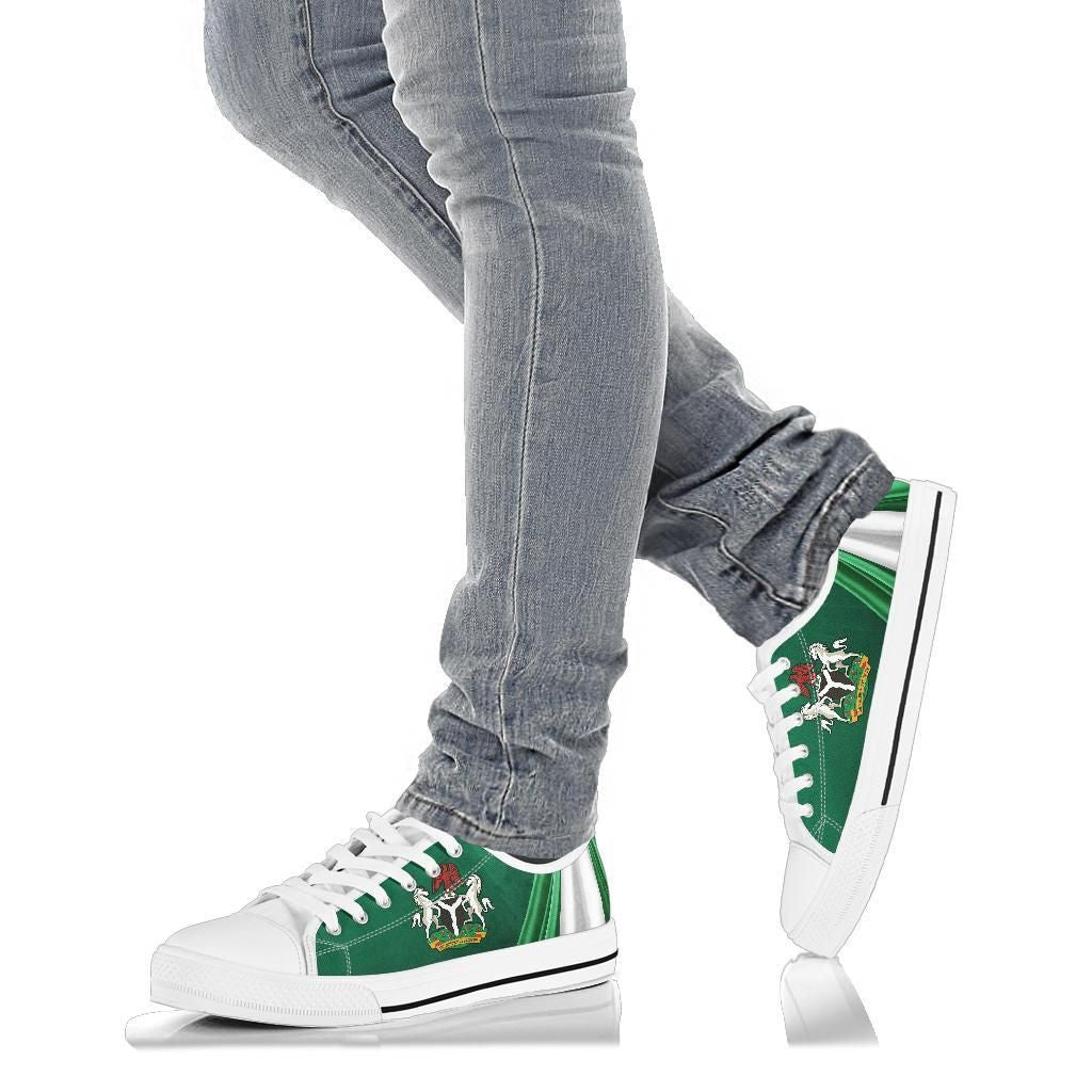 Nigeria Low Top Shoes Nigerian Waving Flag With Coat Of Arms RLT8