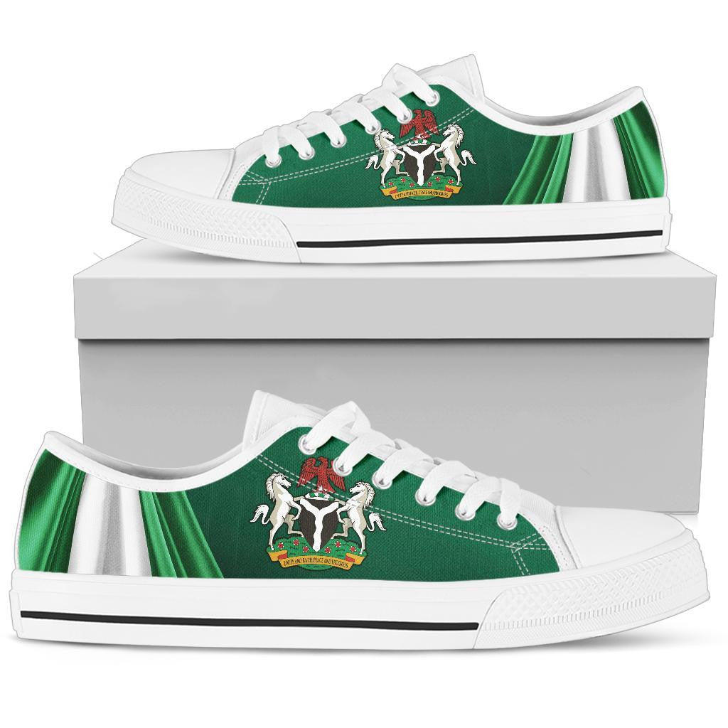 Nigeria Low Top Shoes Nigerian Waving Flag With Coat Of Arms RLT8