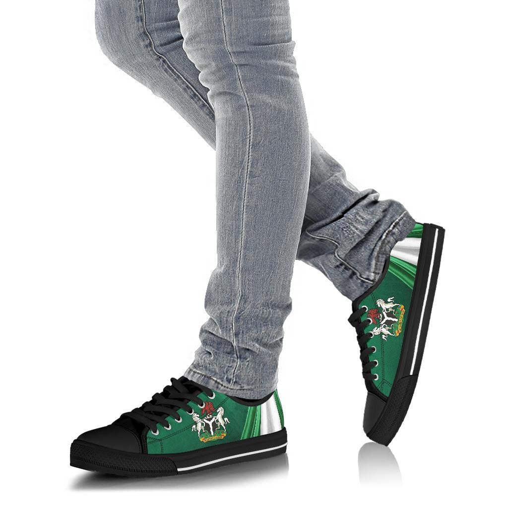 Nigeria Low Top Shoes Nigerian Waving Flag With Coat Of Arms RLT8