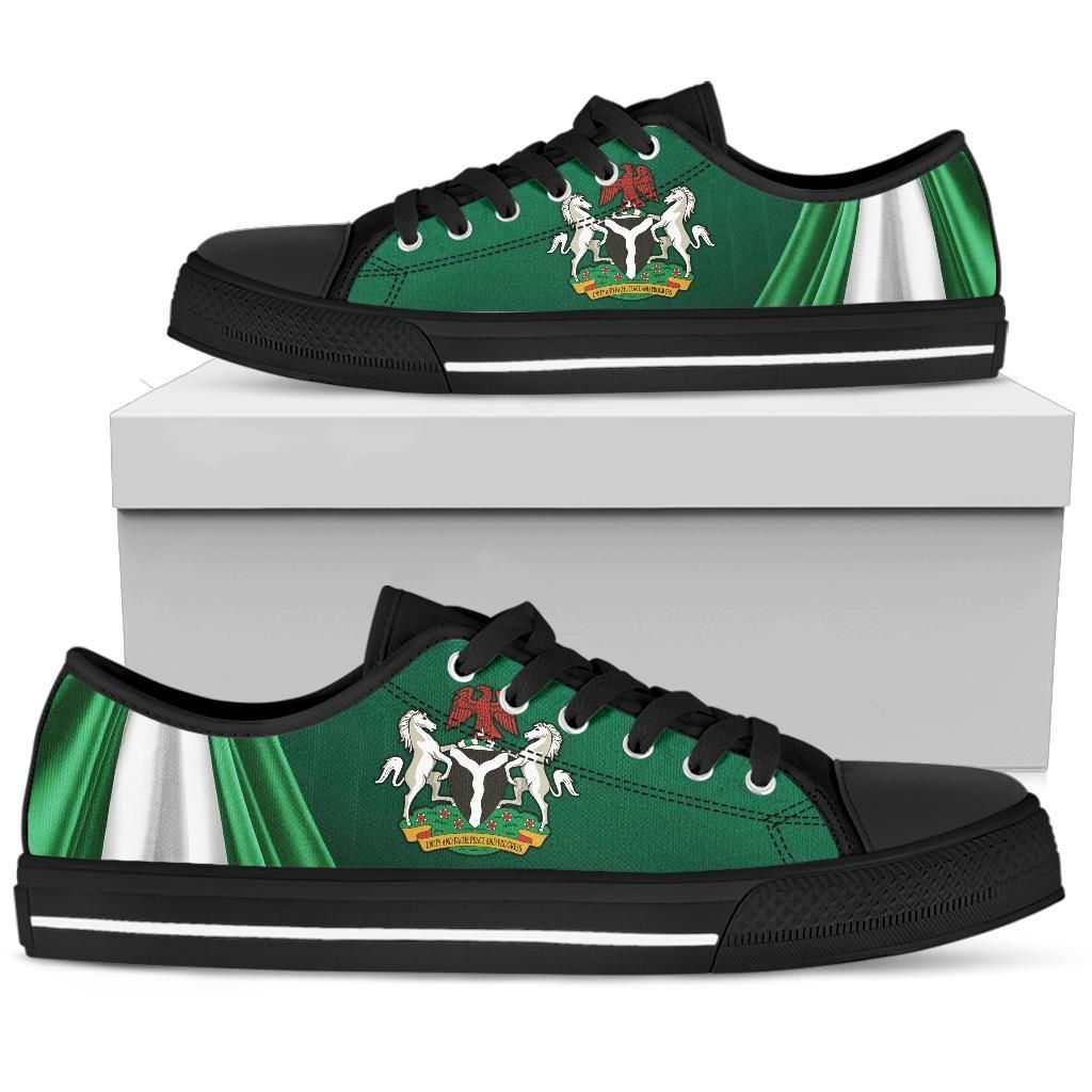 Nigeria Low Top Shoes Nigerian Waving Flag With Coat Of Arms RLT8