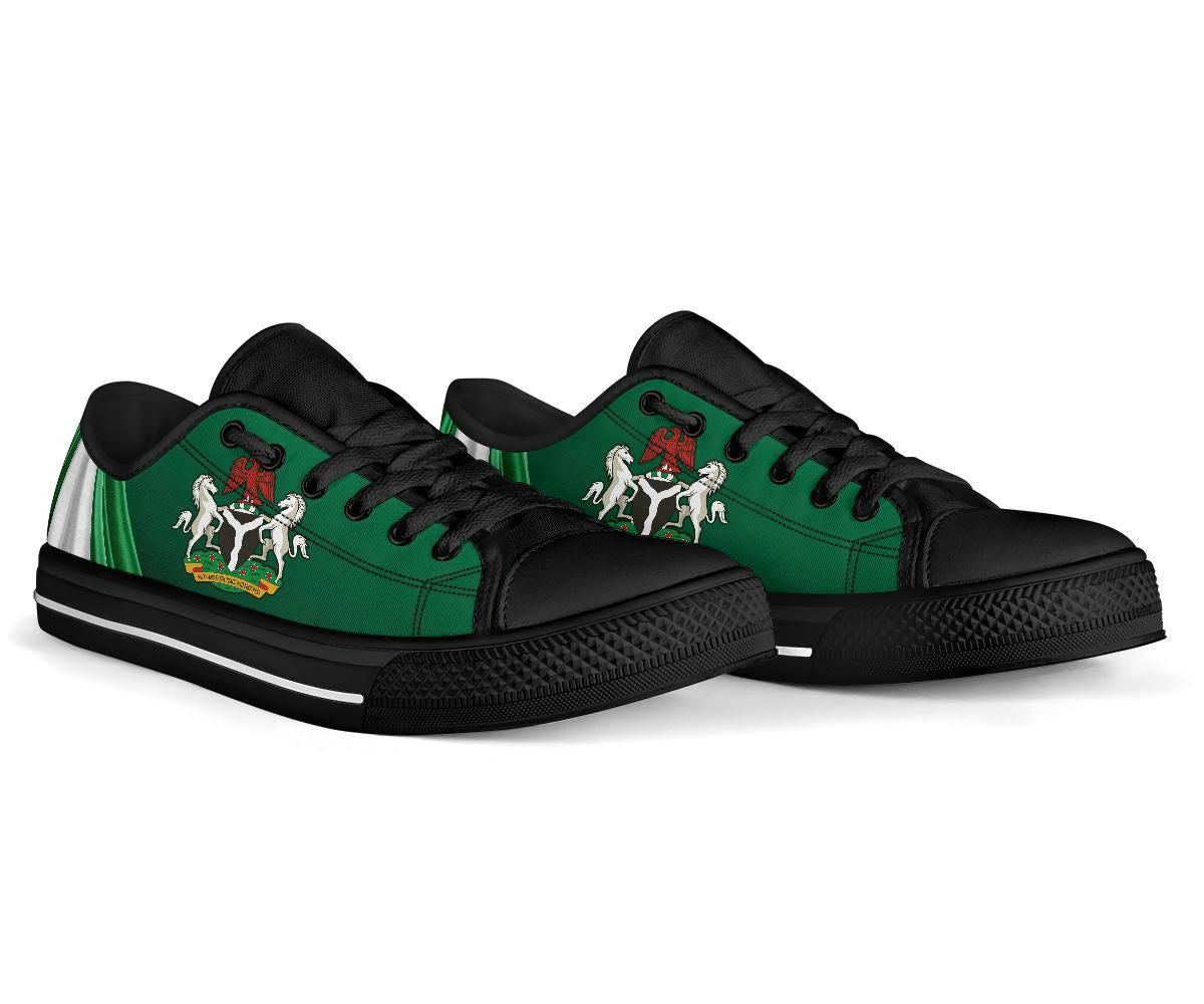 Nigeria Low Top Shoes Nigerian Waving Flag With Coat Of Arms RLT8
