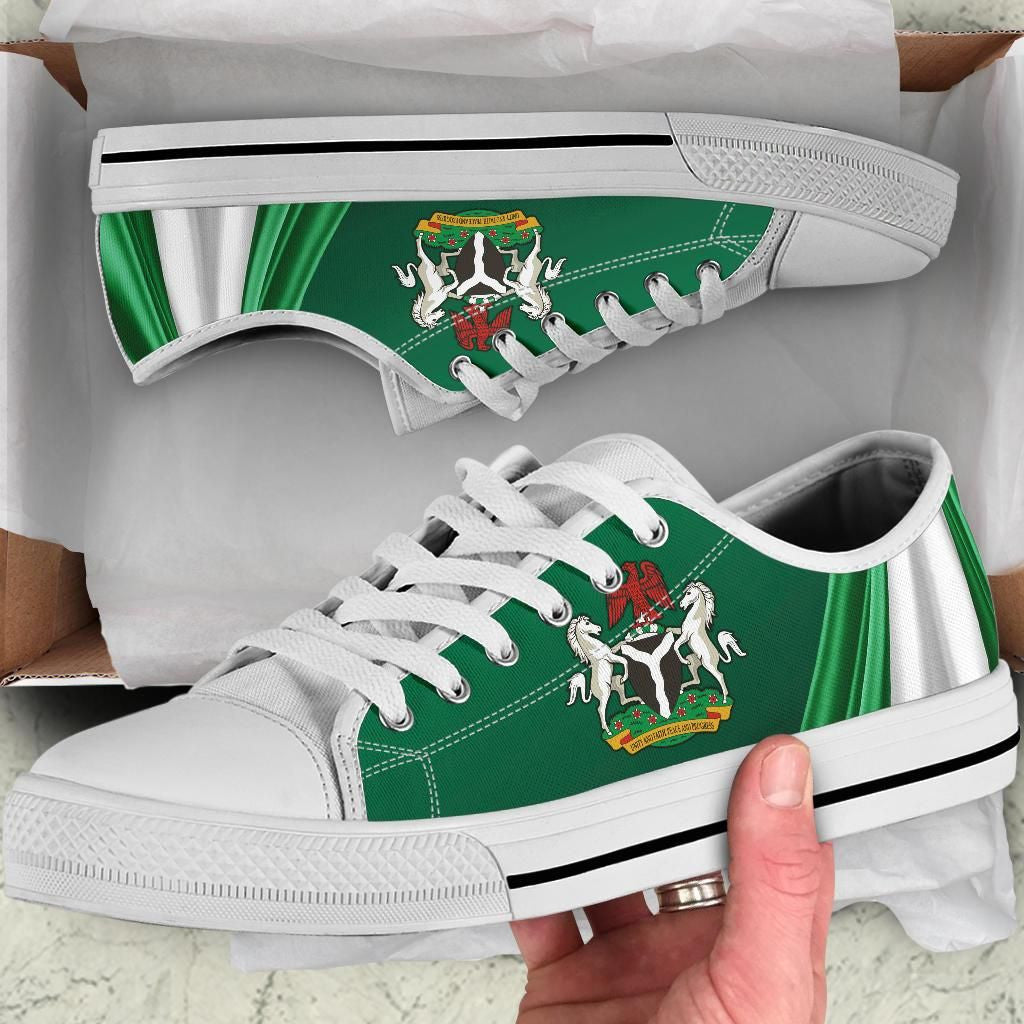 Nigeria Low Top Shoes Nigerian Waving Flag With Coat Of Arms RLT8
