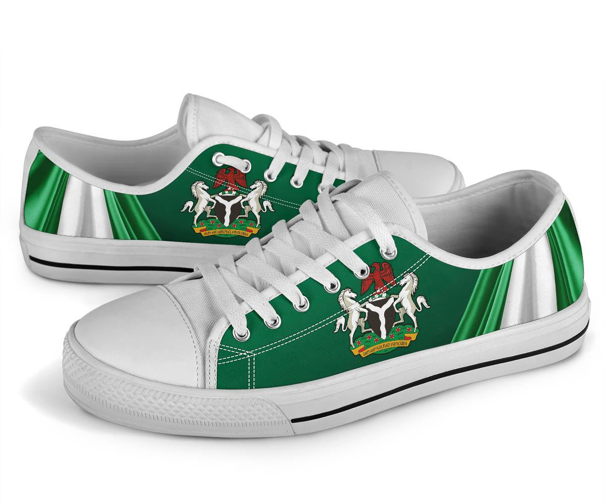 Nigeria Low Top Shoes Nigerian Waving Flag With Coat Of Arms RLT8