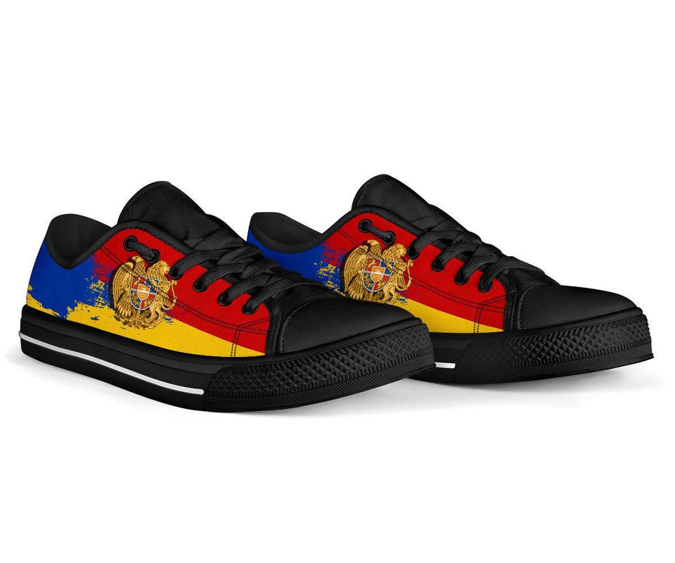 Armenia Special Low Top Shoes RLT8