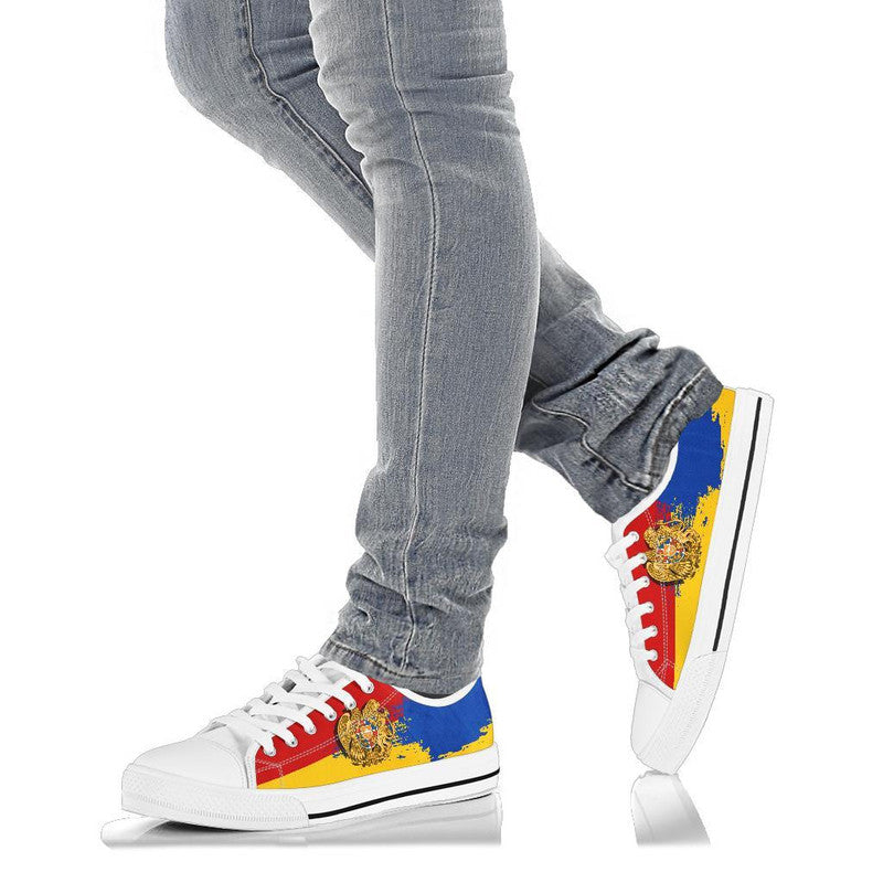 Armenia Special Low Top Shoes RLT8