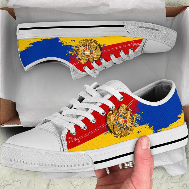 Armenia Special Low Top Shoes RLT8