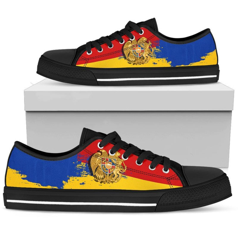 Armenia Special Low Top Shoes RLT8