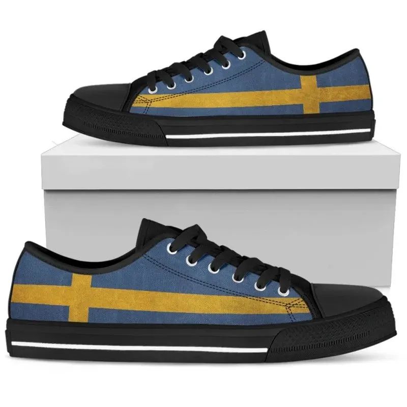 Sweden Grunge Flag Low Top Shoes RLT7