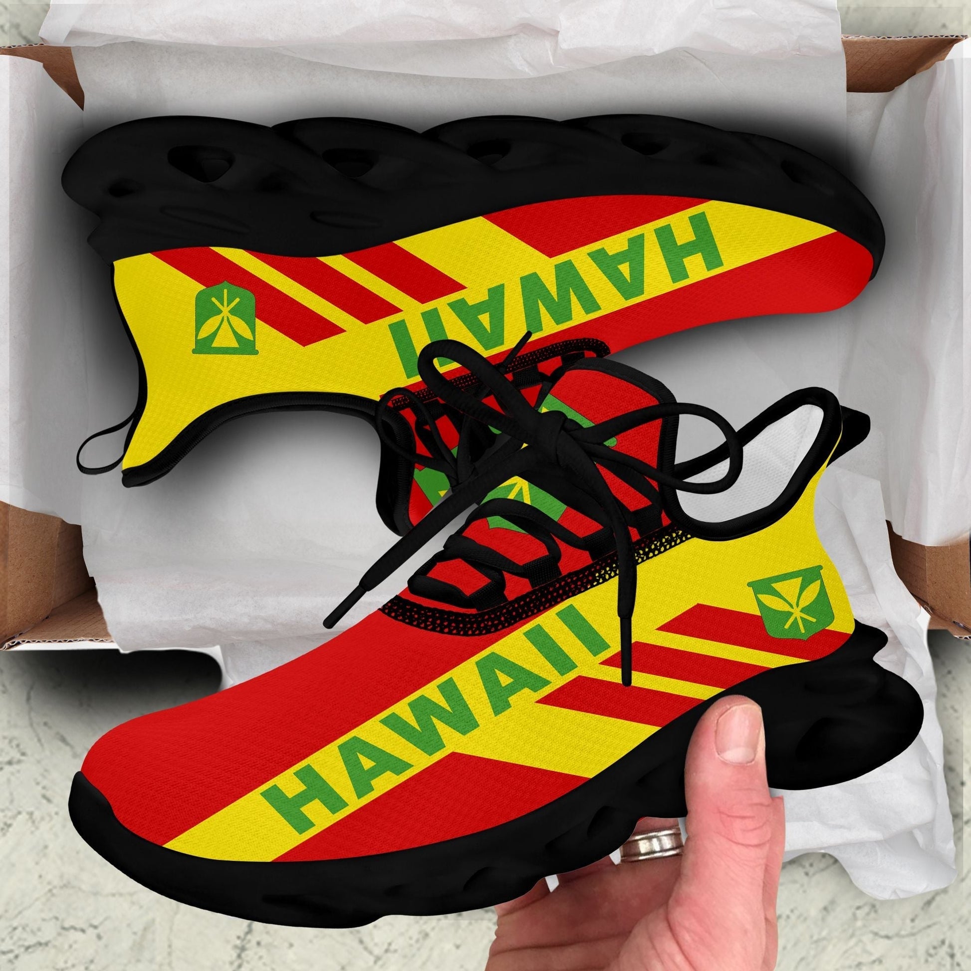 Polynesian Footwear Hawaiian Kanaka Maoli Flag Sport Clunky Sneakers LT10