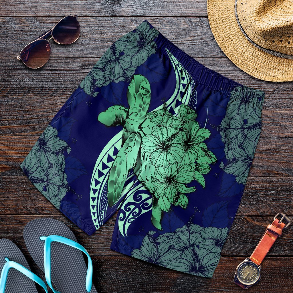 Hawaii Polynesian Turtle Hibiscus Men's Shorts1