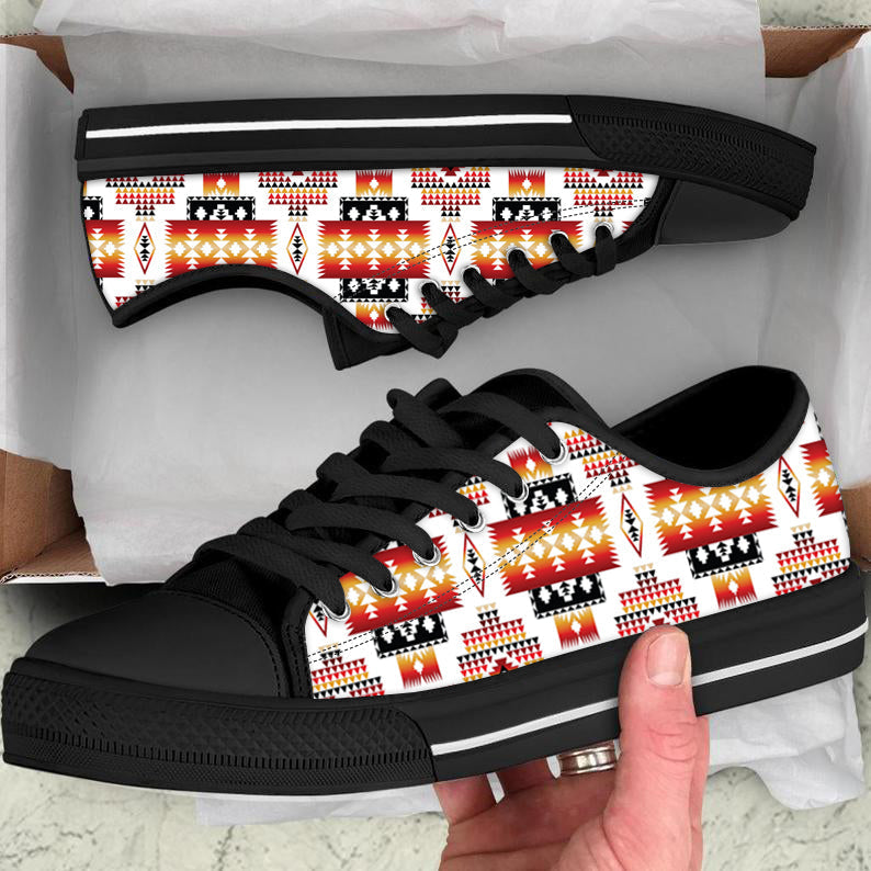 White Tribes Pattern Native American Low Top Canvas Shoes LT10
