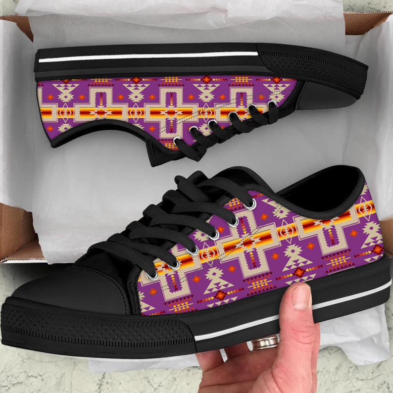 Light Purple Tribe Design Native American Low Top Canvas Shoes LT10