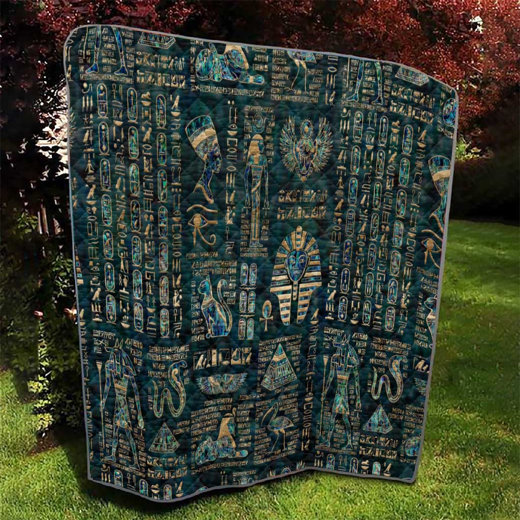 Egyptian Hieroglyphs And Deities Quilt DT02