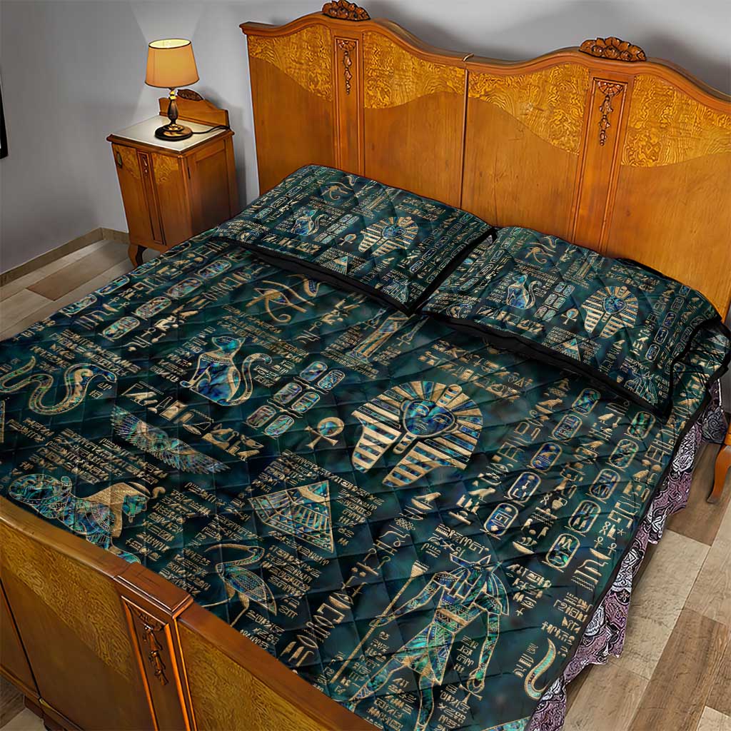 Egyptian Hieroglyphs And Deities Quilt Bed Set DT02