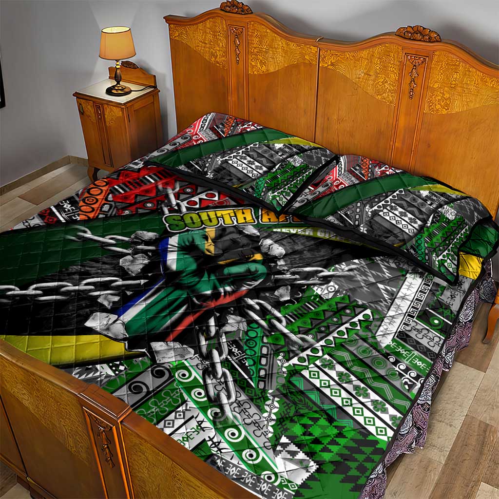 South Africa Fist of Freedom Quilt Bed Set Never Give Up DT02