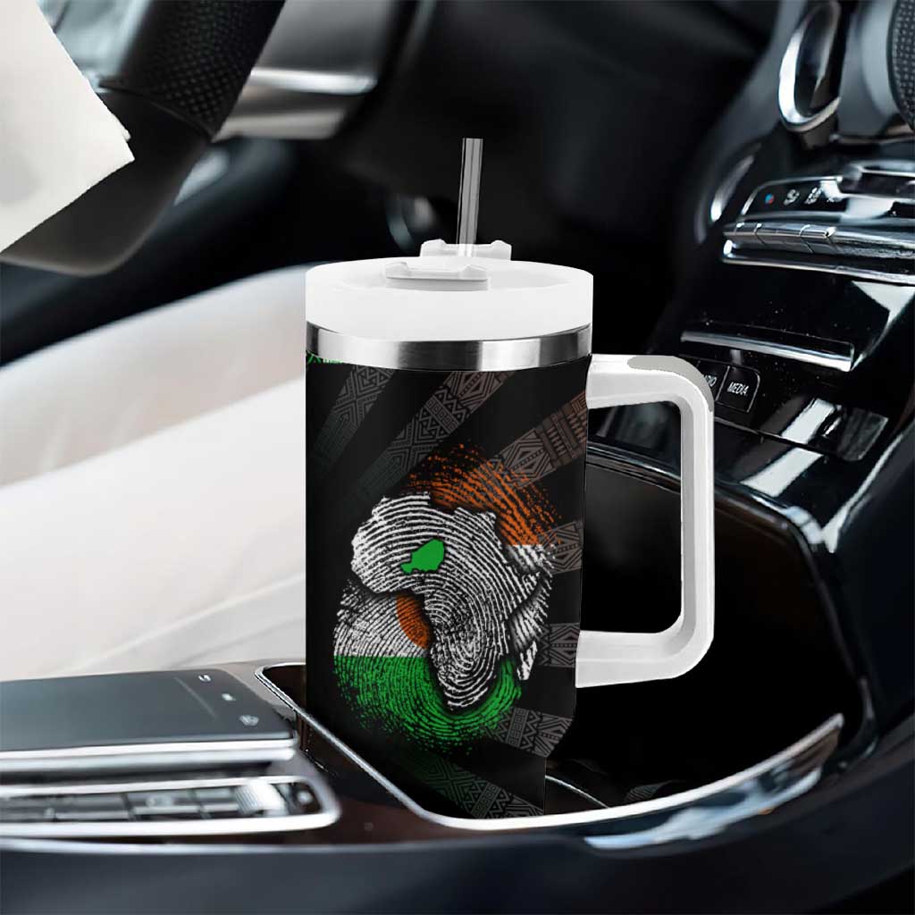 Niger Roots Tumbler With Handle African Pride in Fingerprint and Tribal Colors DT02
