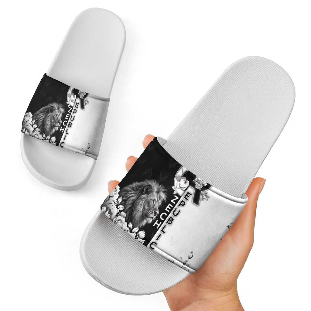 Czech Republic Slide Sandals White Lion With Rose DT05