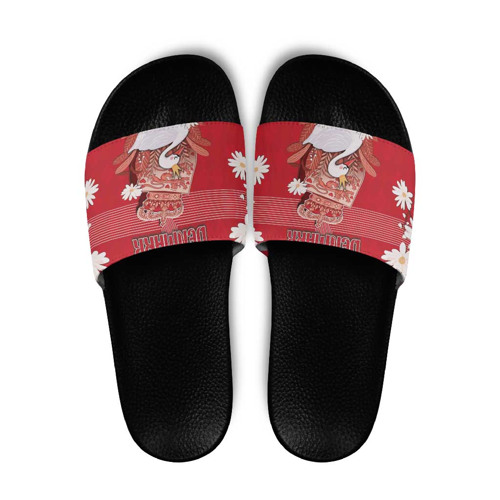 Denmark Slide Sandals Mute Swan With Symbol DT05