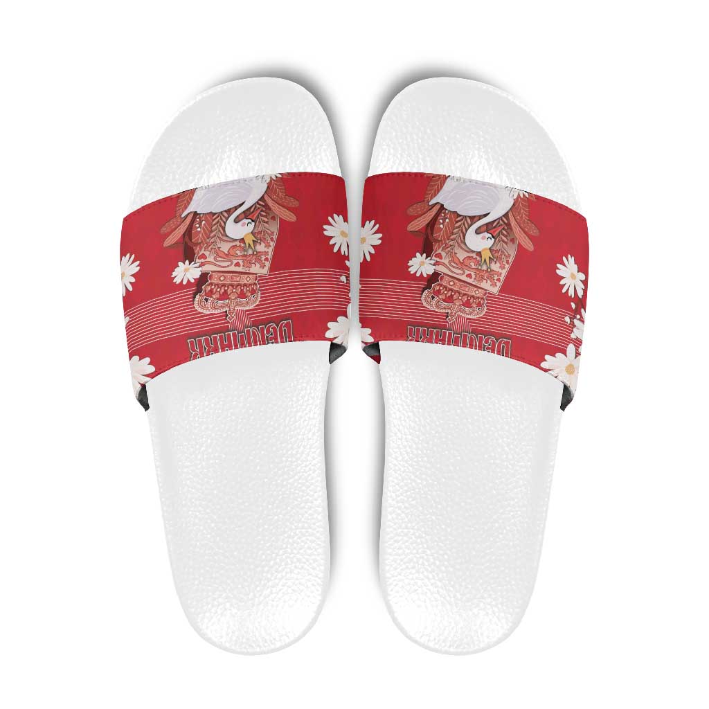 Denmark Slide Sandals Mute Swan With Symbol DT05