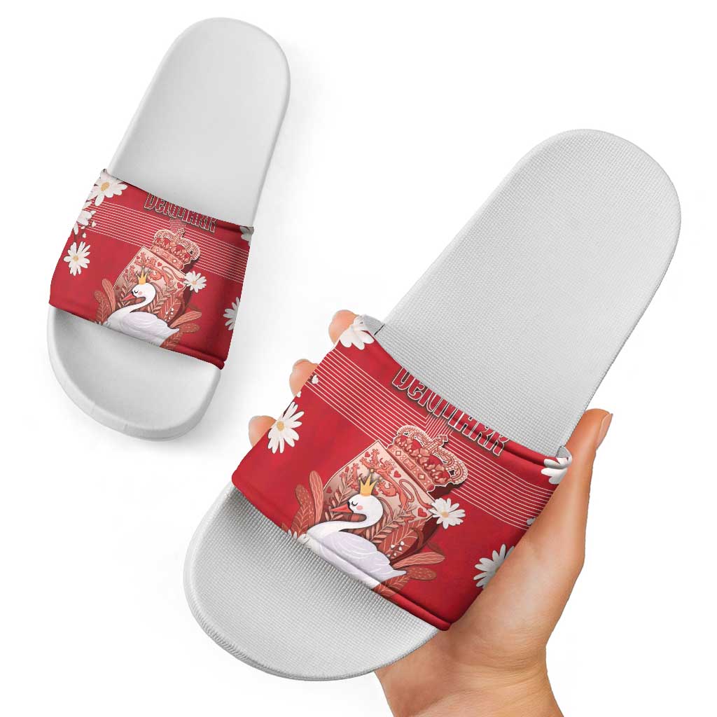 Denmark Slide Sandals Mute Swan With Symbol DT05