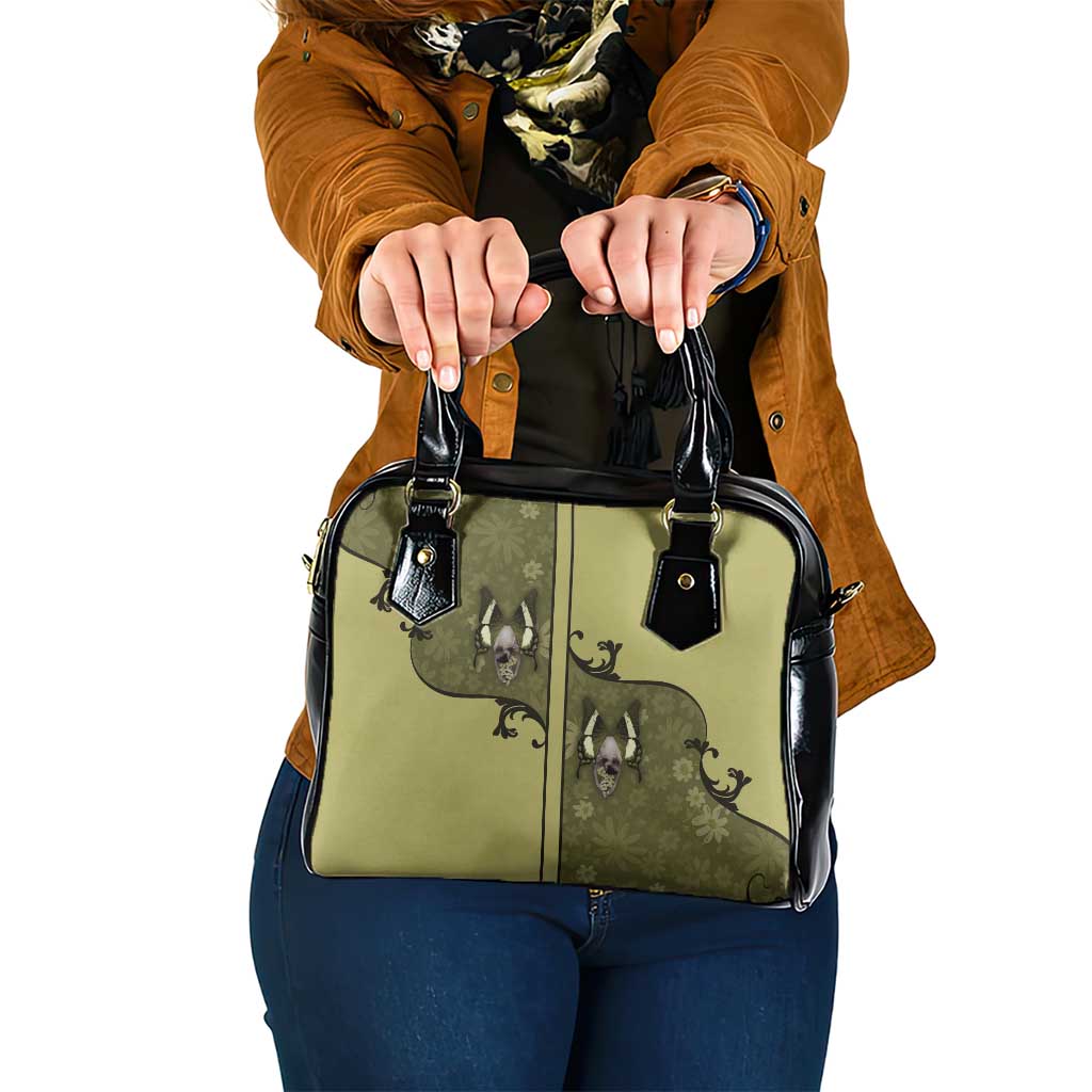 Western Gothic Yoke Shoulder Handbag Retro Butterfly With Daisy Garden DT05