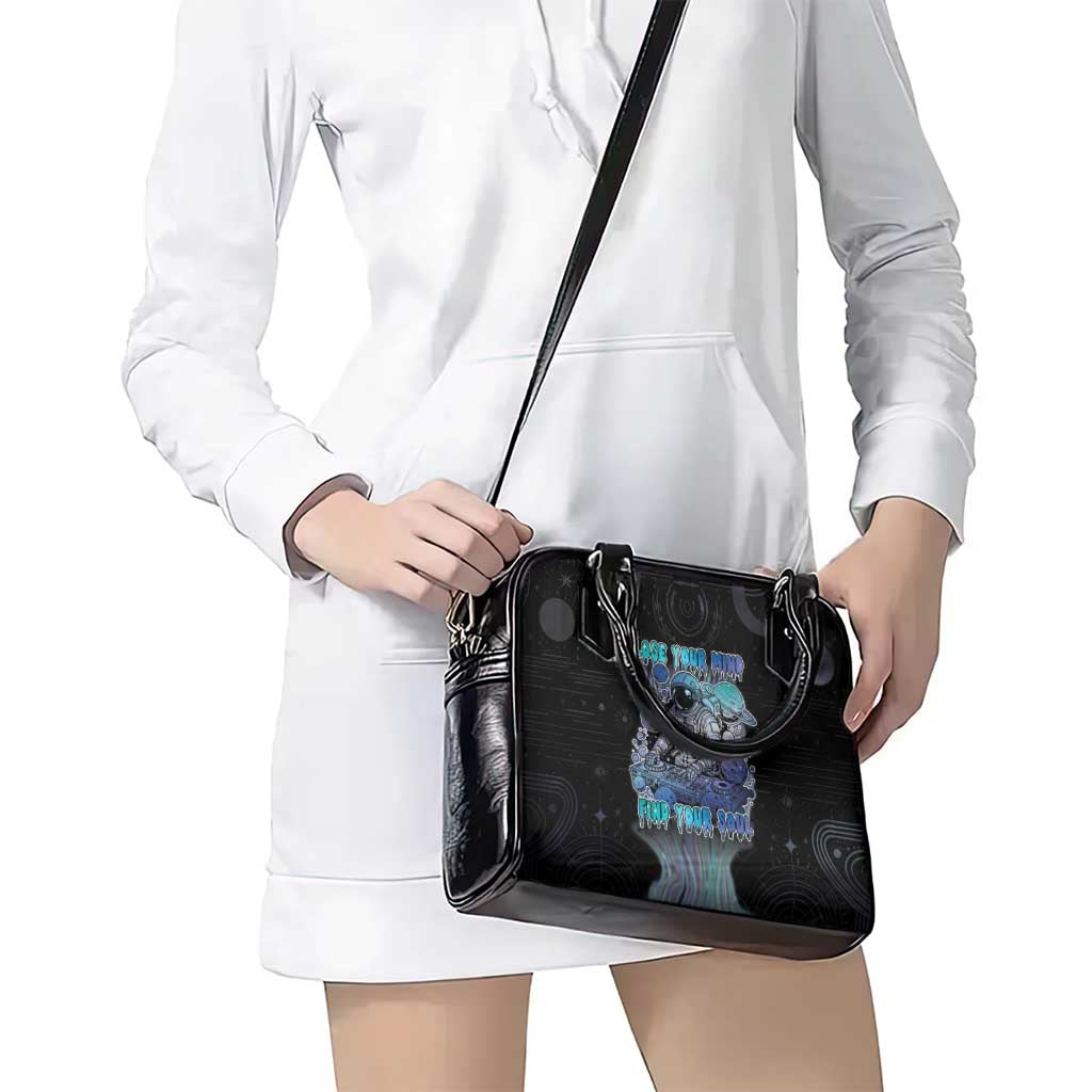 Astronaut Shoulder Handbag Love Your Mind Find Your Soul DT05