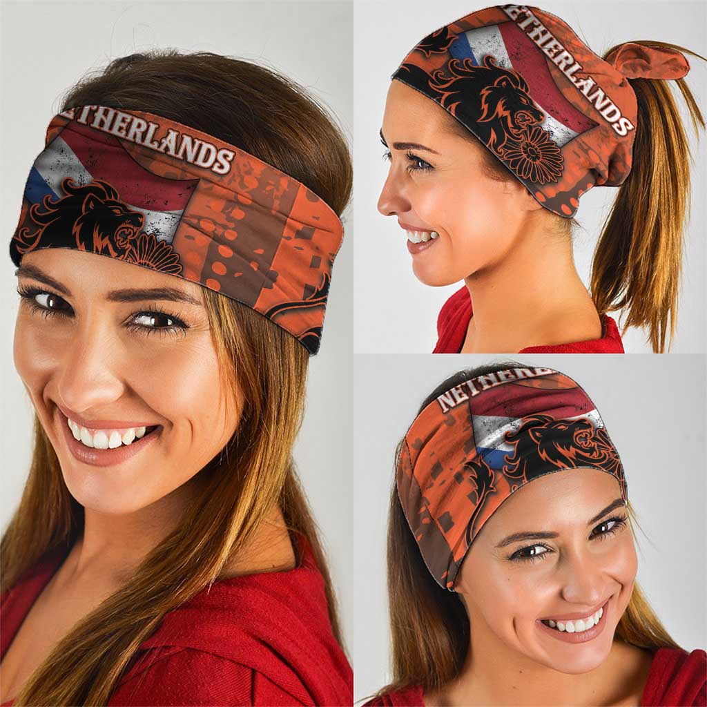 Netherlands Neck Gaiter Lion With Daisy Flower DT05