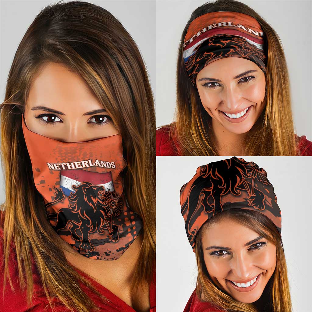 Netherlands Neck Gaiter Lion With Daisy Flower DT05