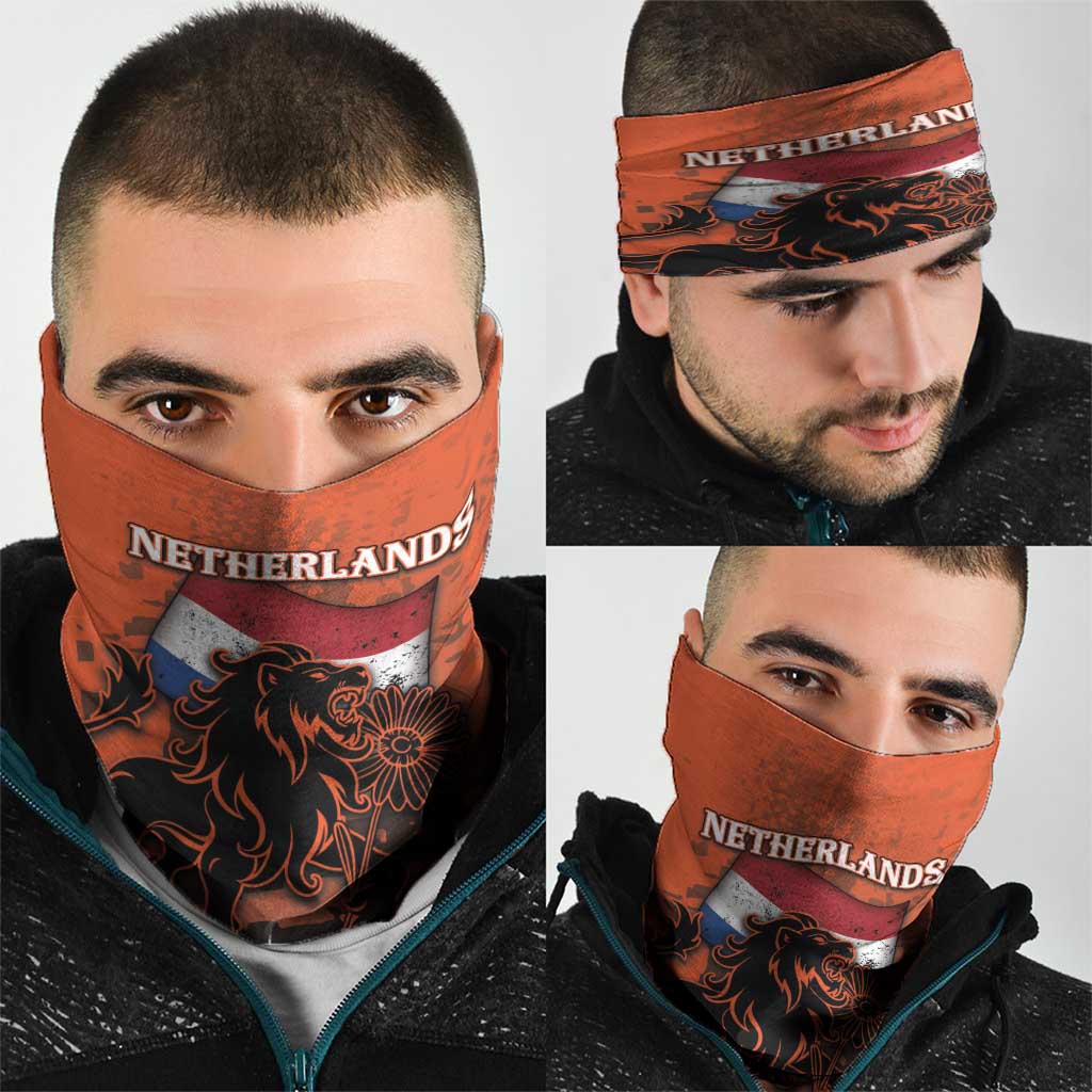 Netherlands Neck Gaiter Lion With Daisy Flower DT05