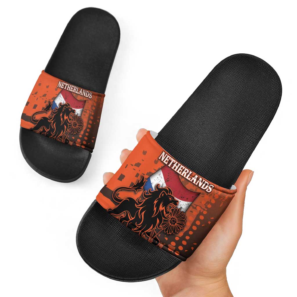 Netherlands Slide Sandals Lion With Daisy Flower DT05