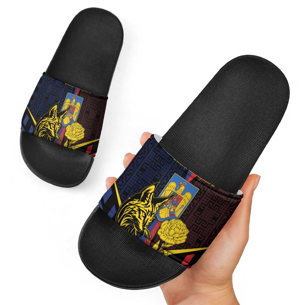 Romania Slide Sandals The Eurasian Lynx With The Peony DT05