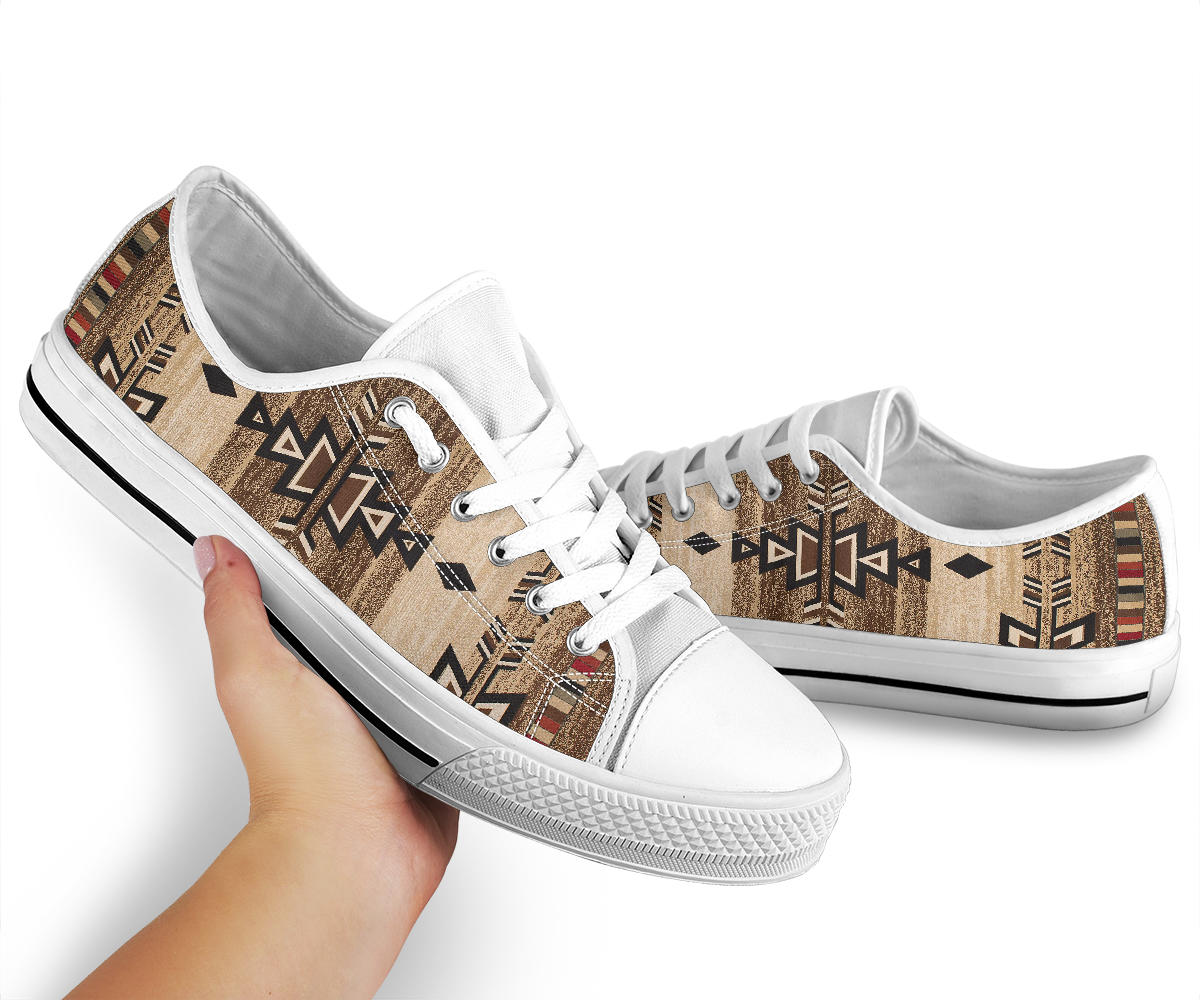 Brown Arrow Native American No Box Low Top Shoes LT10