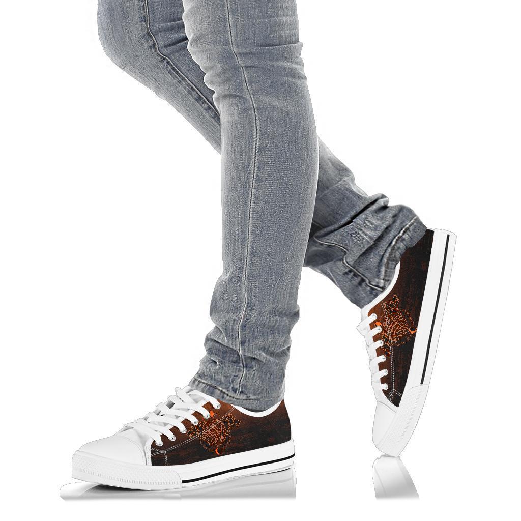Viking Low Top Shoes, Skoll and Hati Orange RLT12