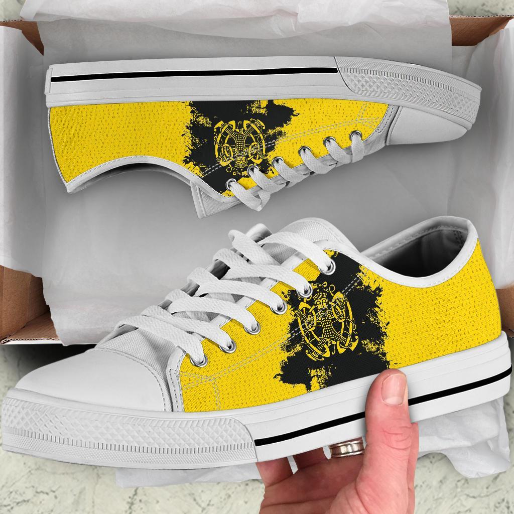 Viking Low Top Shoes, Loki Bound Triskele Rune Gold RLT12
