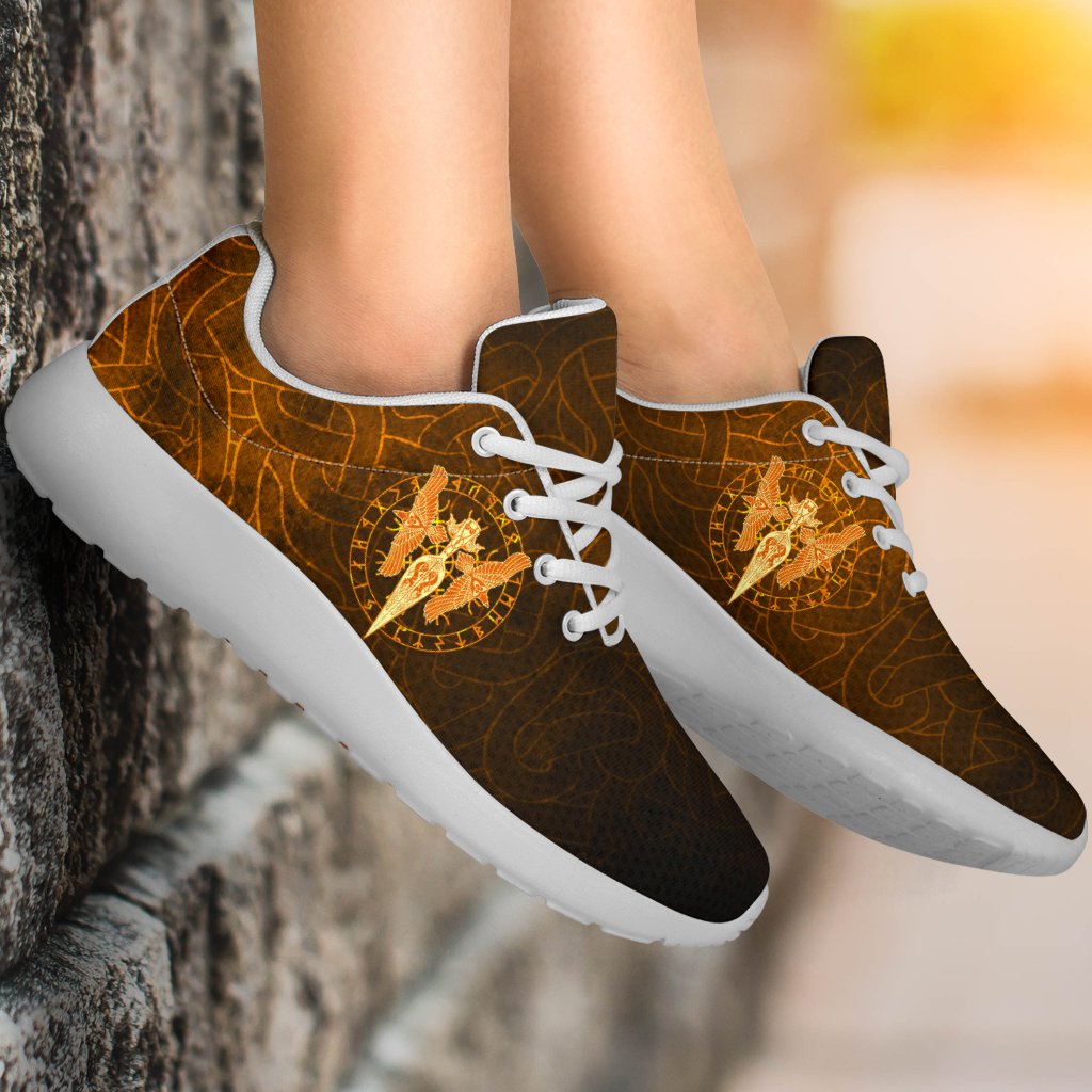 Viking Sport Sneakers Gold Spear Of The God Odin - Gungnir and Two Gold Ravens RLT12