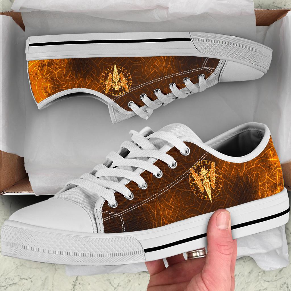 Viking Low Top Shoes Gold Spear Of The God Odin Gungnir and Two Gold Ravens RLT12