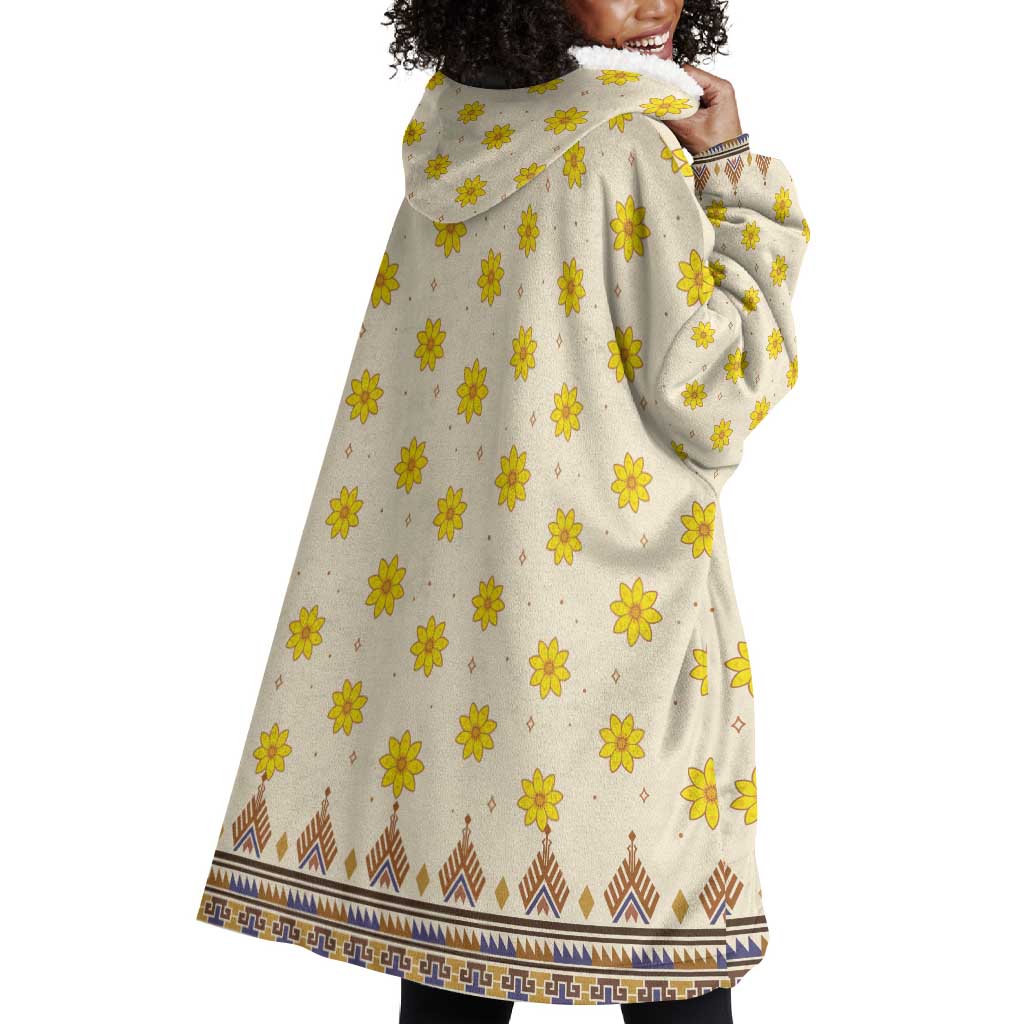 Enkutatash Dashiki Adey Abeba Pattern Wearable Blanket Hoodie LT01