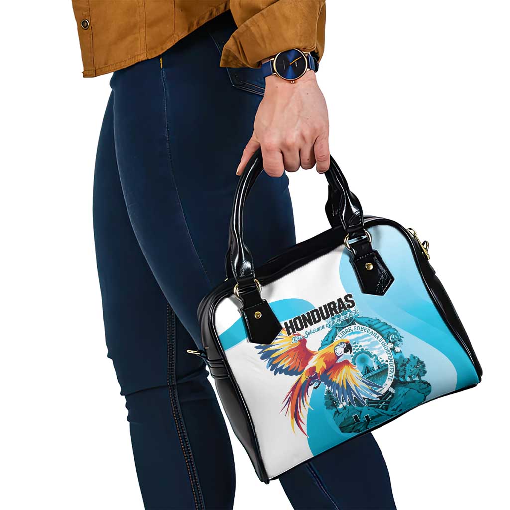 Honduras 1821 Shoulder Handbag Scarlet Macaw Sky Blue Color LT01