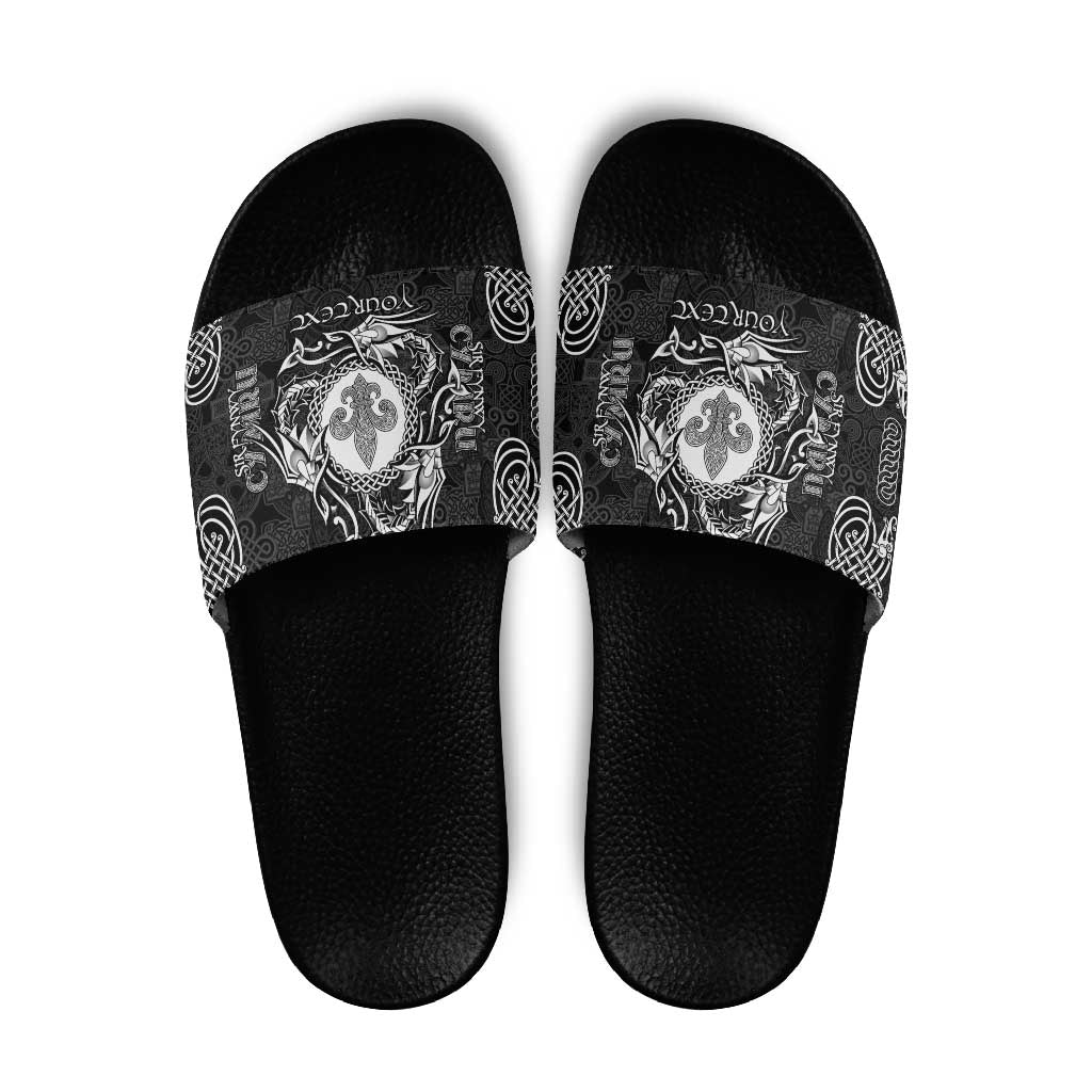 Personalized Monmouthshire Sir Fynwy Slide Sandals Black Fleur-de-lis Celtic-inspired LT9