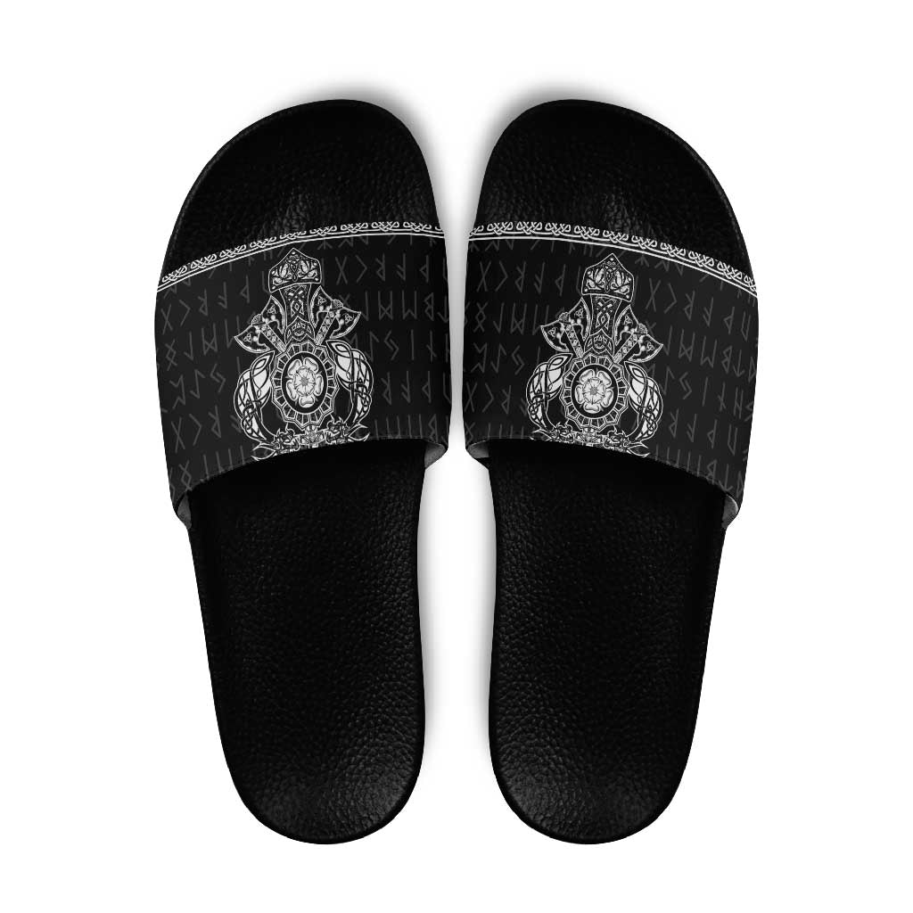Vikings from Yorkshire Slide Sandals Black Spirit of Jorvik LT9