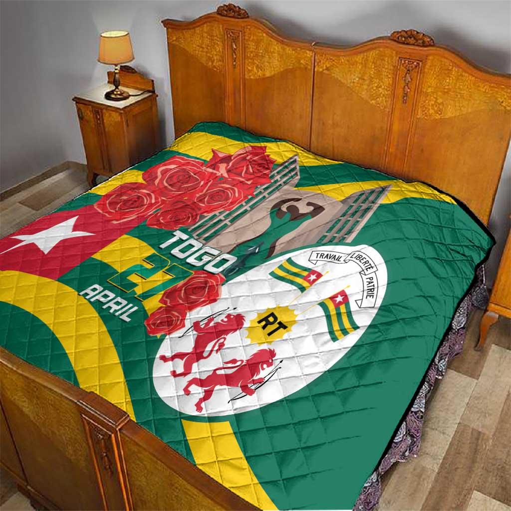 Republique Togolaise Monument de l'Independance Quilt African Pinkish Rose Coat Of Arms LT14