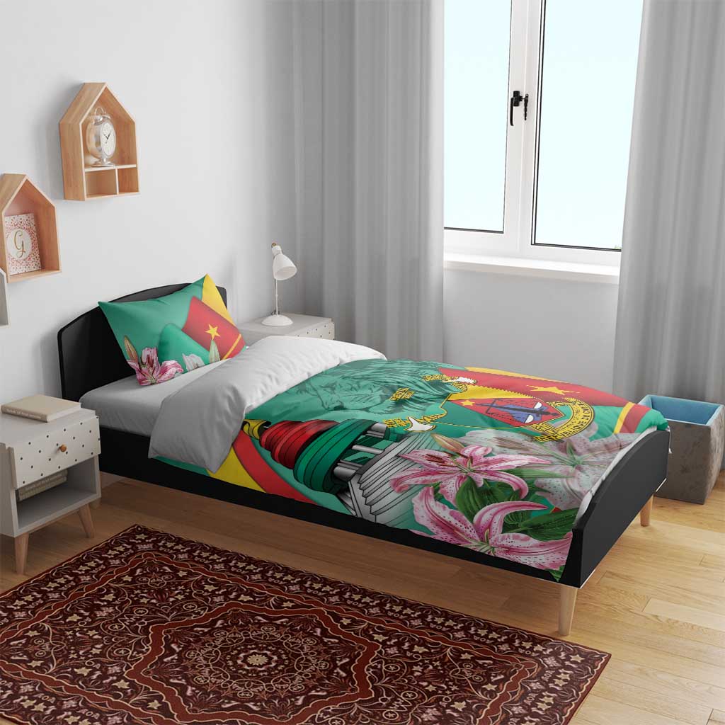 Monument de la Reunification Cameroun Bedding Set Coat Of Arms With Lily Flowers LT14